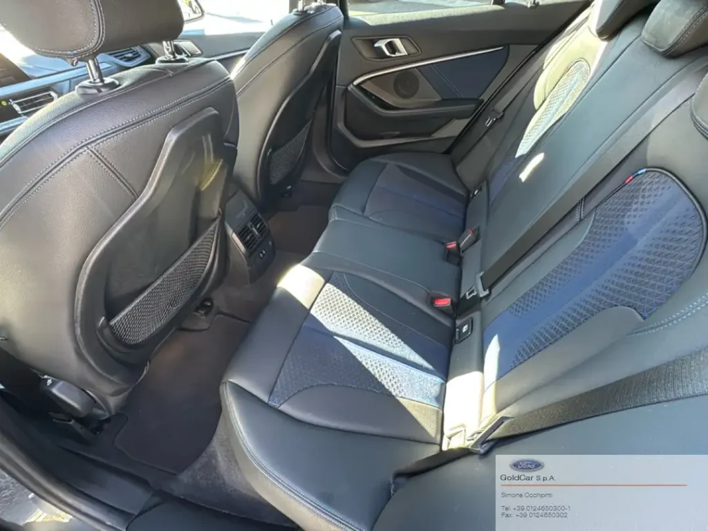 BMW 118 118d 5p. Msport