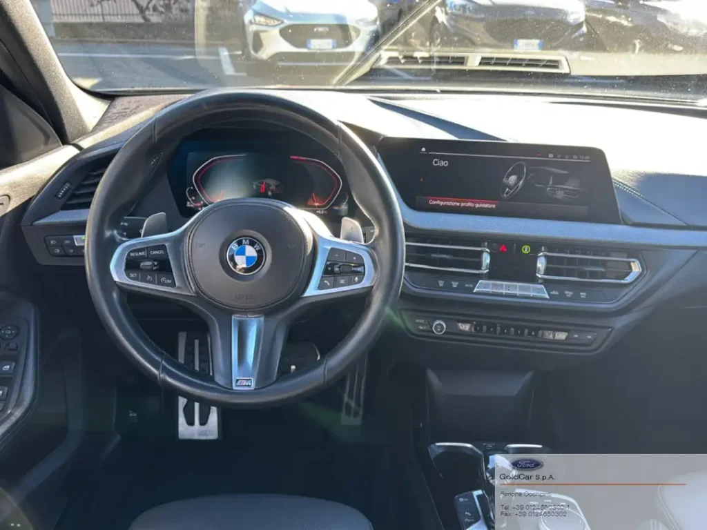 BMW 118 118d 5p. Msport