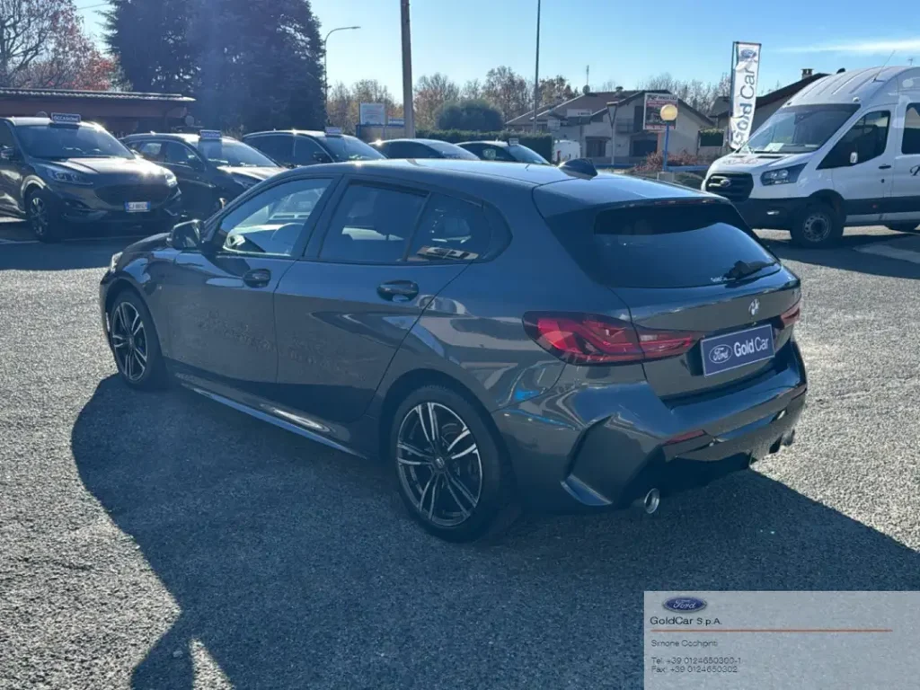 BMW 118 118d 5p. Msport