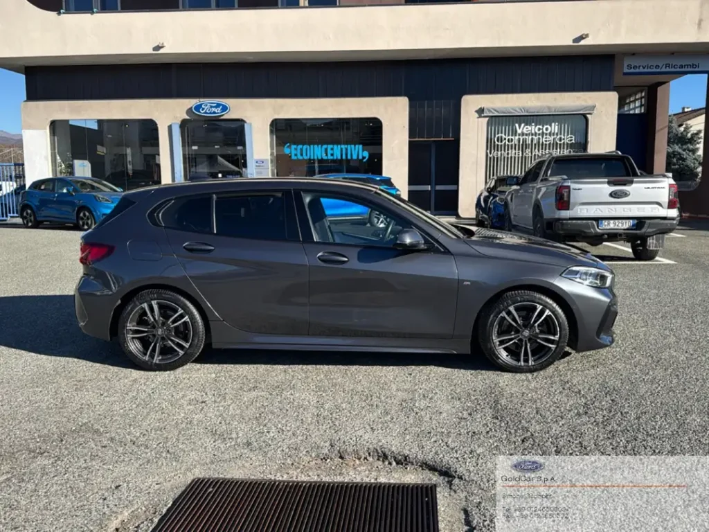 BMW 118 118d 5p. Msport